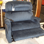 Heavy Duty Bariatric Lift Chair by Golden Tech